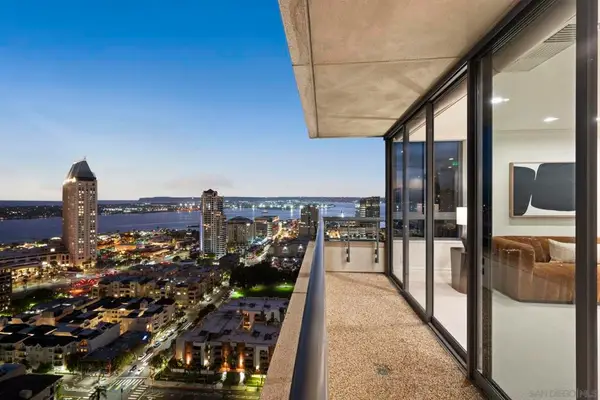 700 Front St #2204 - 2205, San Diego, CA 92101