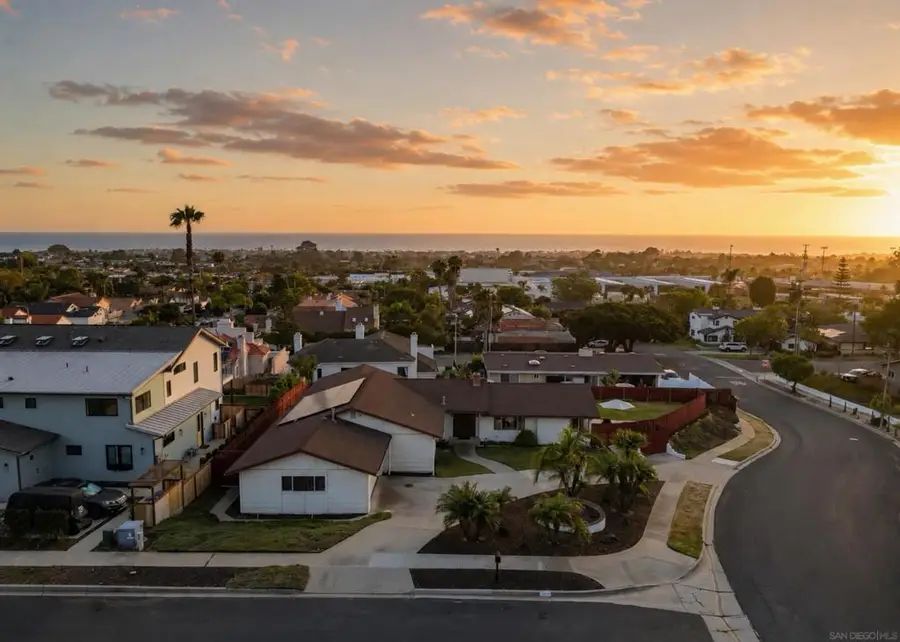 3501 Avondale, Carlsbad, CA 92008 - #2