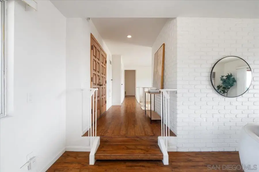 3501 Avondale, Carlsbad, CA 92008 - #3