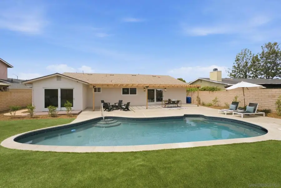 3610 Trieste Drive, Carlsbad, CA 92010 - #3