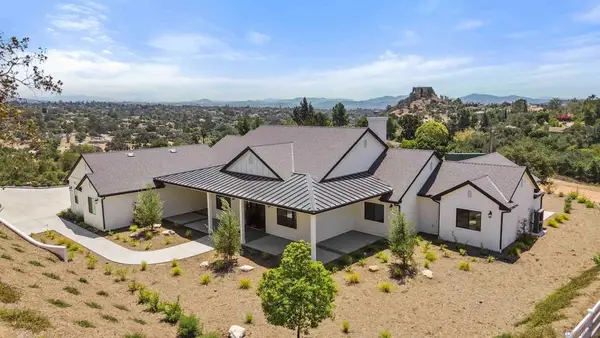 575 Twin Country Lane, Fallbrook, CA 92028
