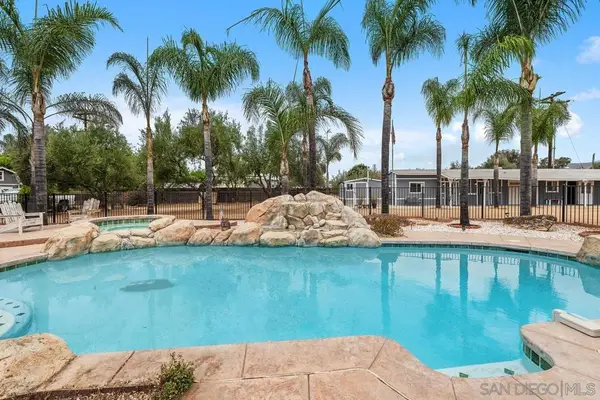 1644 Cerca Blanca Pl, El Cajon, CA 92019