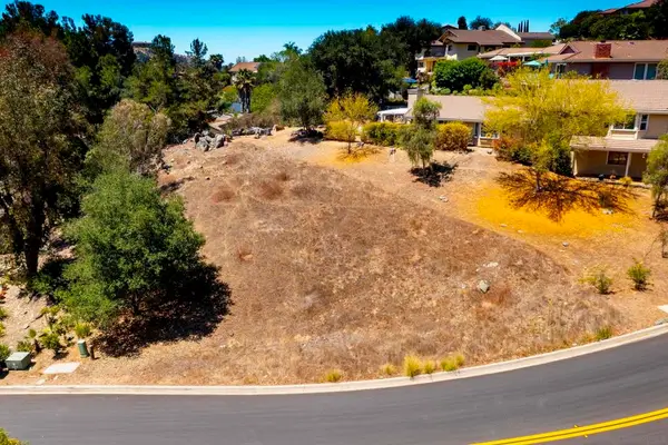 10021 Sage Hill Way, Escondido, CA 92026