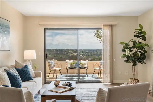 245 Fairlee, Encinitas, CA 92024