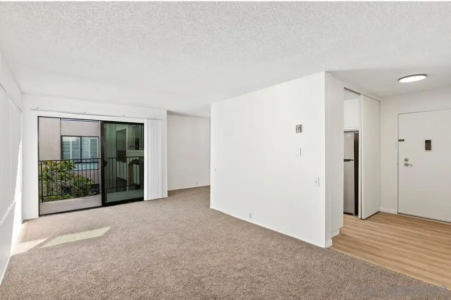 1235 Parker #3K, San Diego, CA 92109 - #3