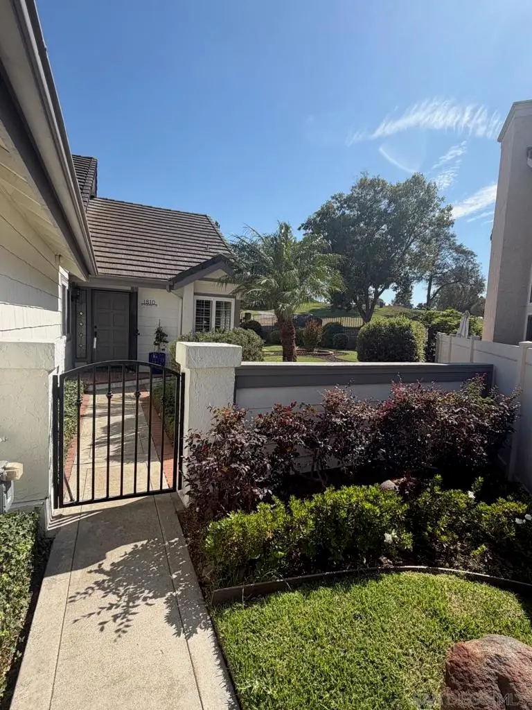 1810 Spyglass, Vista, CA 92081 - #2