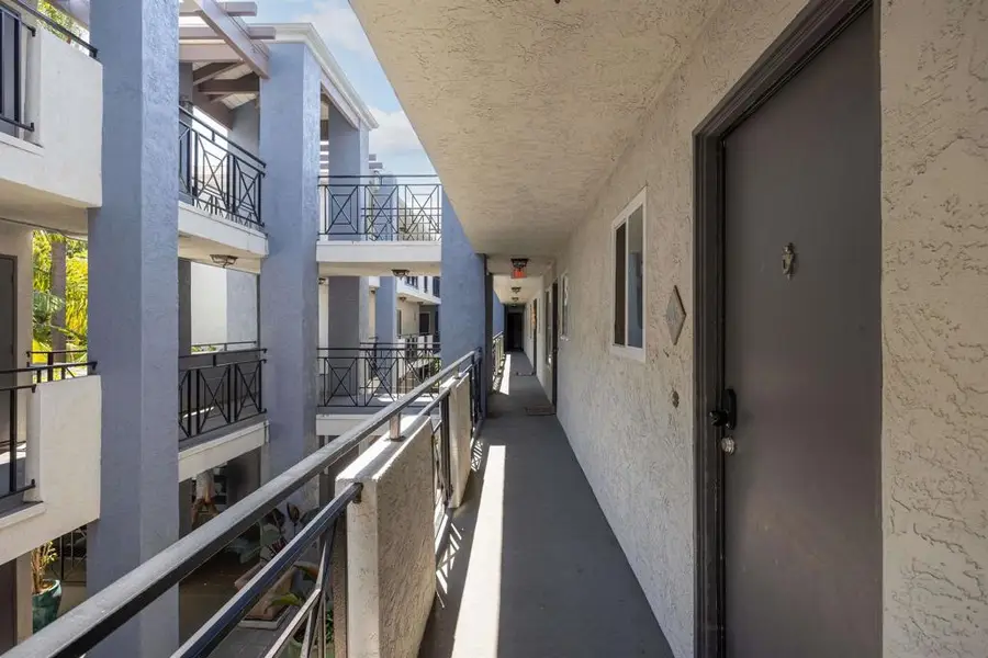 1756 Essex #206, San Diego, CA 92103 - #2