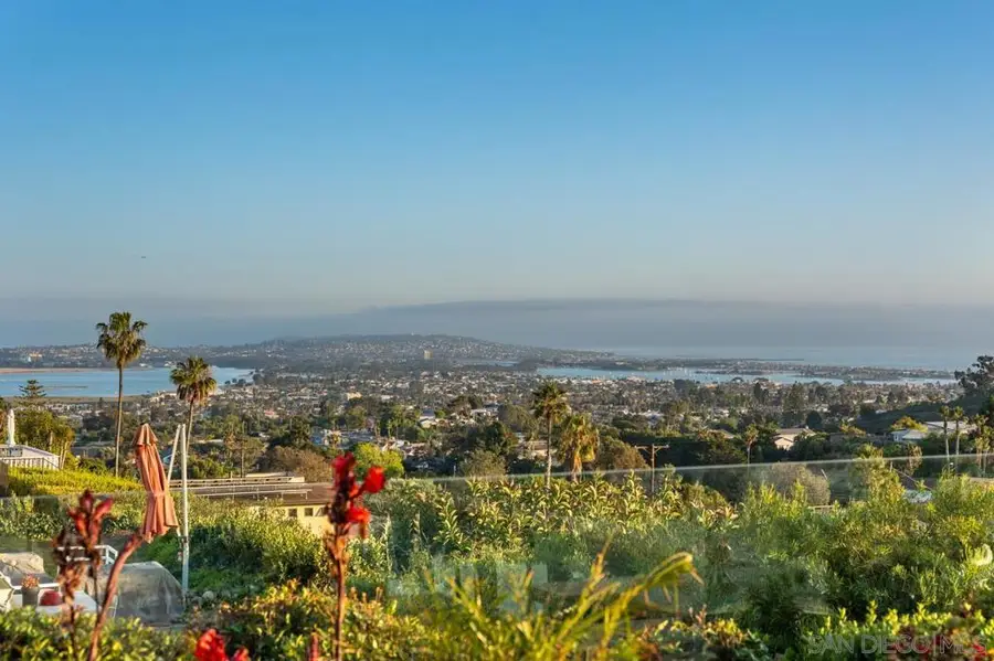 Address Withheld By Seller, San Diego, CA 92109 - #3
