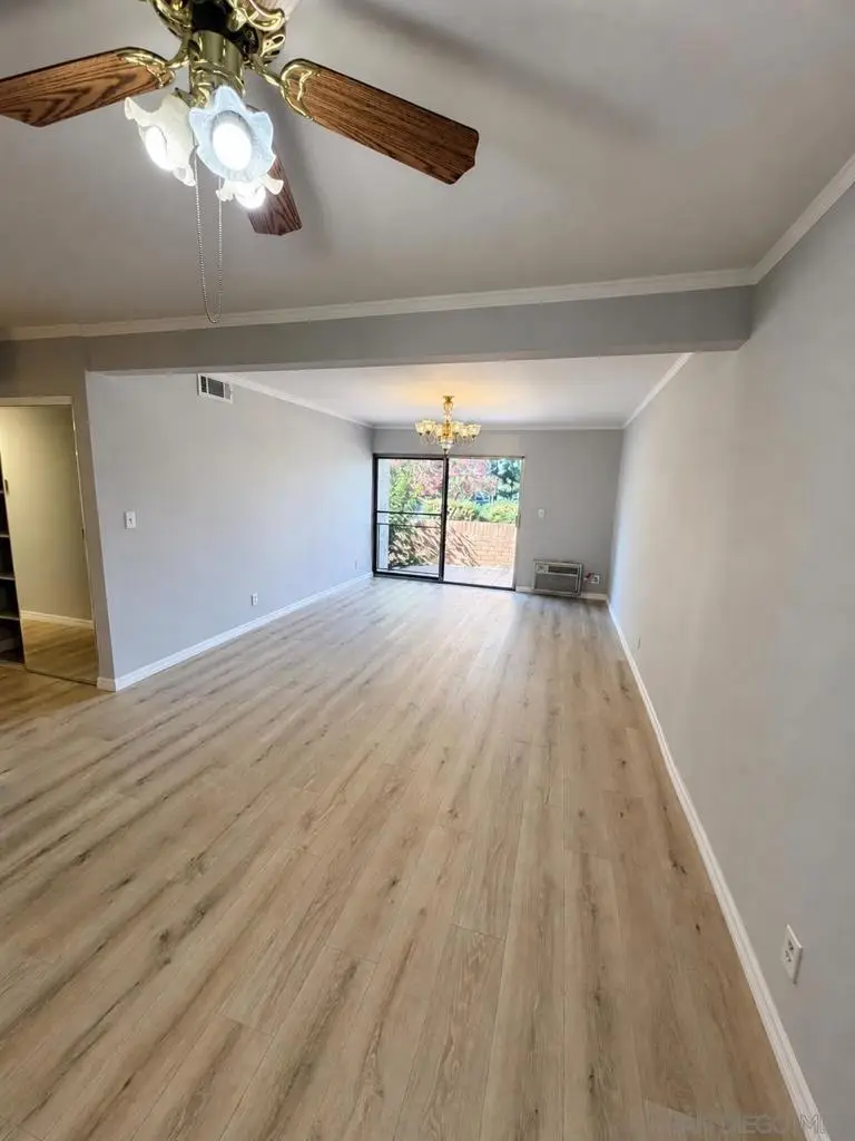 18620 Hatteras #105, Tarzana, CA 91356 - #2