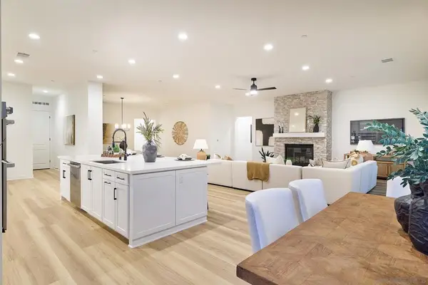 1748 Ishihara Rd, Vista, CA 92084