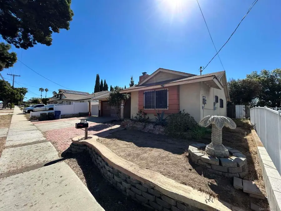 464 E J, Chula Vista, CA 91950 - #3