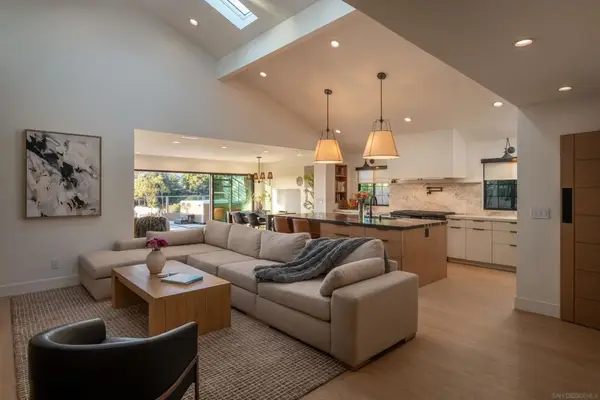 5876 Highplace Dr, San Diego, CA 92120