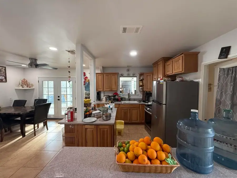 656 Parker Street, Oceanside, CA 92057 - #2