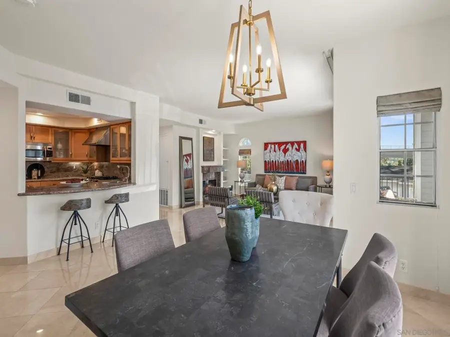 8635 Via Mallorca #D, La Jolla, CA 92037 - #2