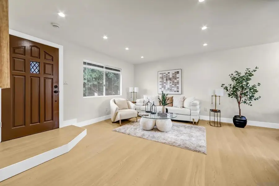 419 N Catalina Ave #4, Pasadena, CA 91106 - Image #2