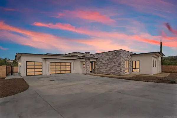 16925 Old Coach Rd, Poway, CA 92064