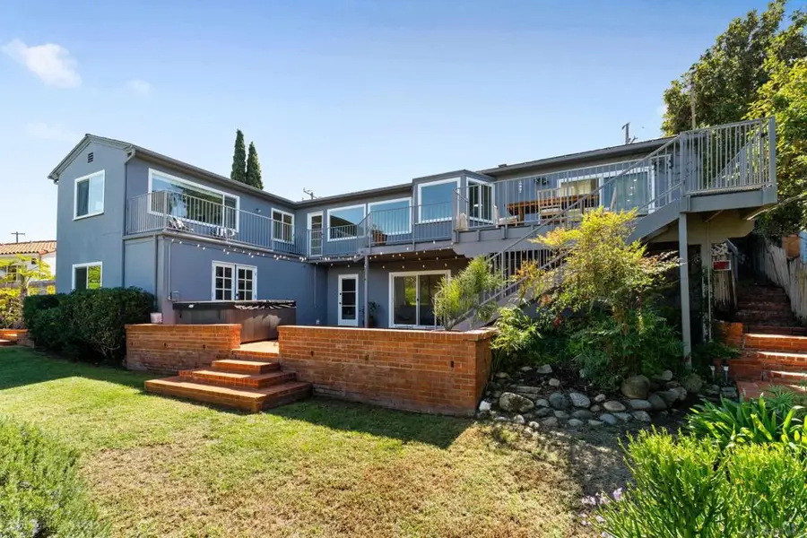 7850 Roseland Dr, La Jolla, CA 92037 - Image #2