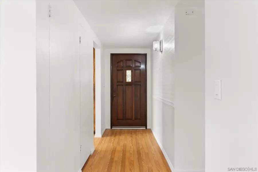 11518 205th St, Lakewood, CA 90715 - Image #3