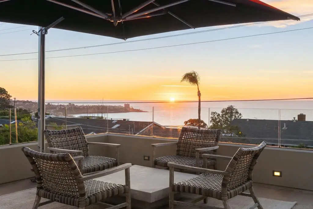 8751 Glenwick Ln, La Jolla, CA 92037 - Image #1