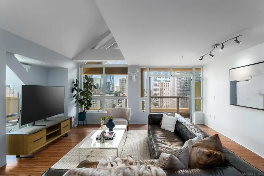 350 W Ash St #1207, San Diego, CA 92101 - #3