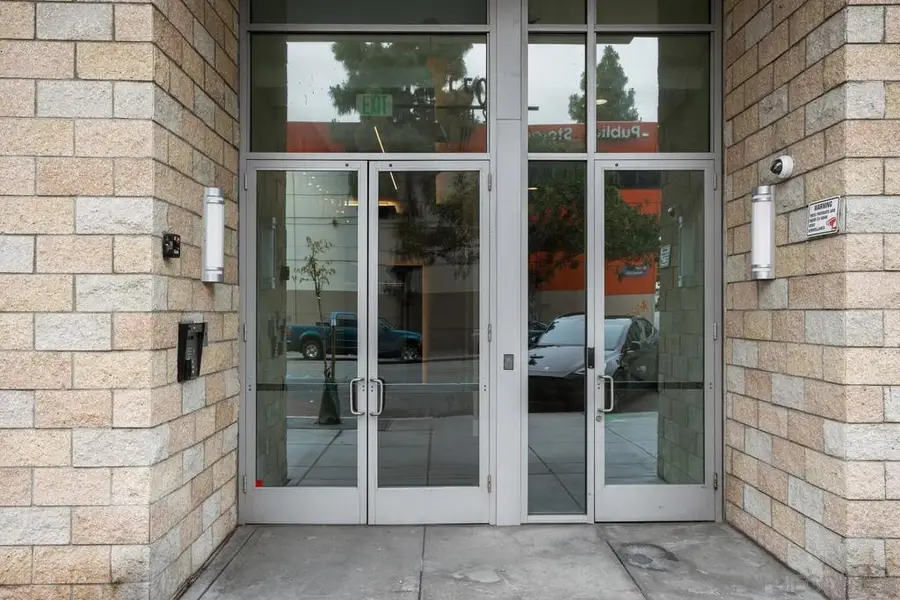 550 15th St. #302, San Diego, CA 92101 - Image #2