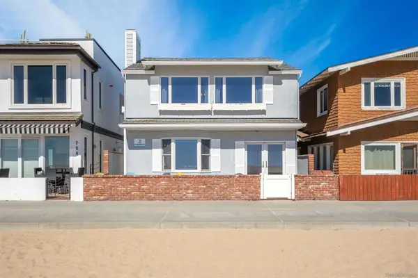 206 E Oceanfront, Newport Beach, CA 92661
