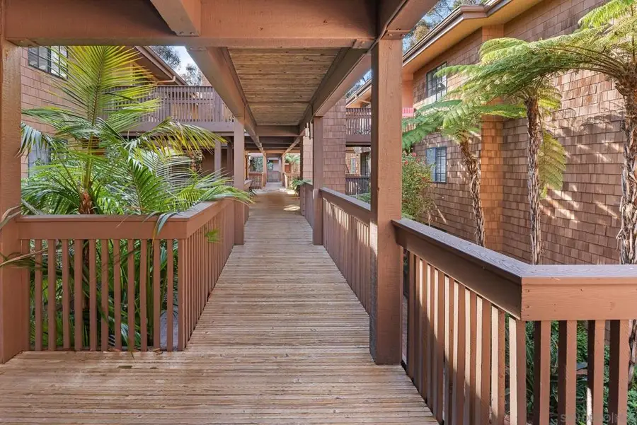 8860 Villa La Jolla Drive #217, La Jolla, CA 92037 - Image #2