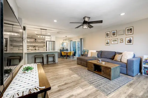 8930 Fletcher Valley Dr, Santee, CA 92071