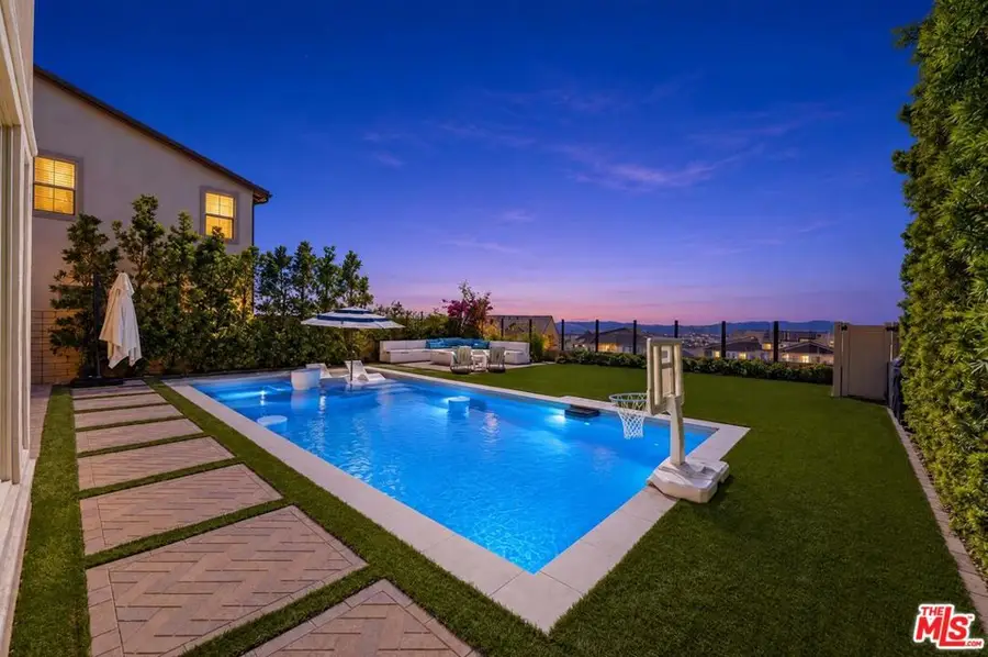 21212 Rockview Terrace, Chatsworth, CA 91311 - #3