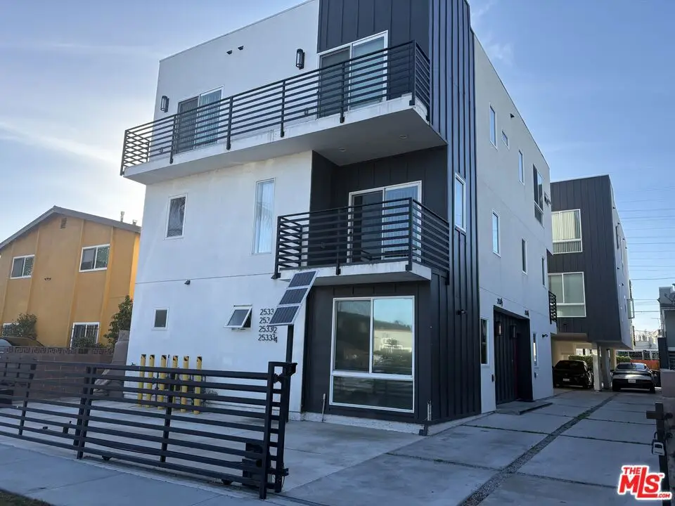 2533 S Spaulding Avenue, Los Angeles, CA 90016 - #1