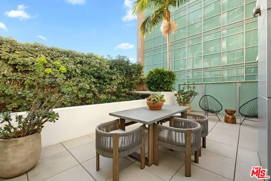 13700 Marina Pointe Drive #314, Marina Del Rey, CA 90292 - Image #3