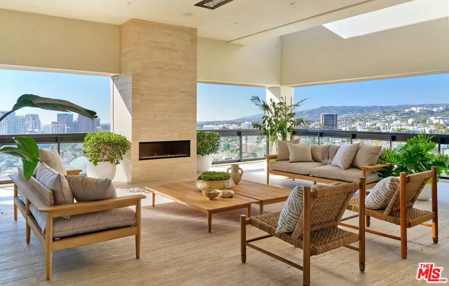 10445 Wilshire Boulevard #PH, Los Angeles, CA 90024 - Image #3