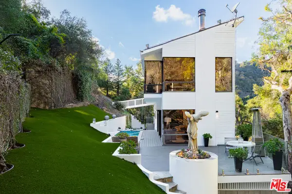 2350 Benedict Canyon Drive, Beverly Hills, CA 90210