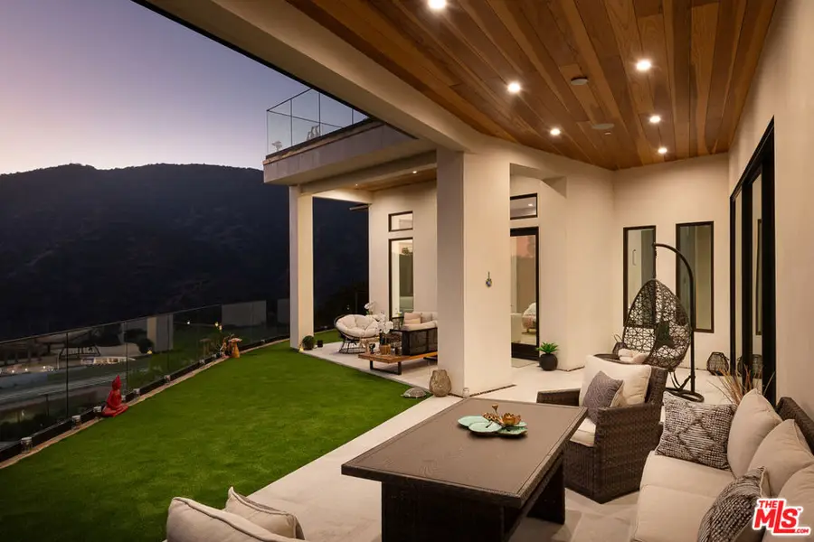 1367 Casiano Road, Los Angeles, CA 90049 - Image #3