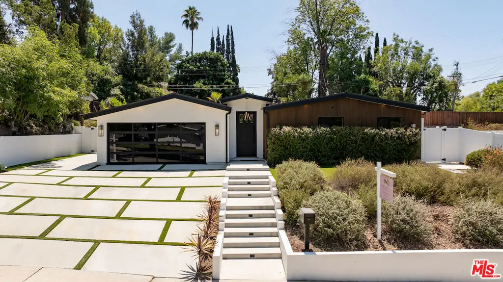 20748 Burbank Boulevard, Woodland Hills, CA 91367 - #1
