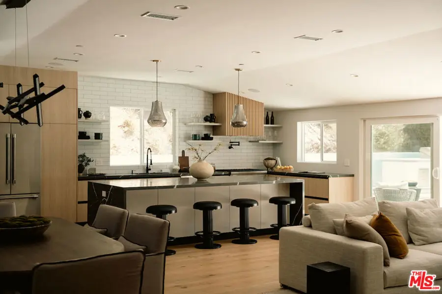 20748 Burbank Boulevard, Woodland Hills, CA 91367 - #3