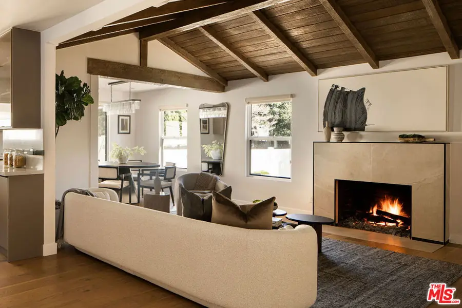 4323 Irvine Avenue, Studio City, CA 91604 - Image #3