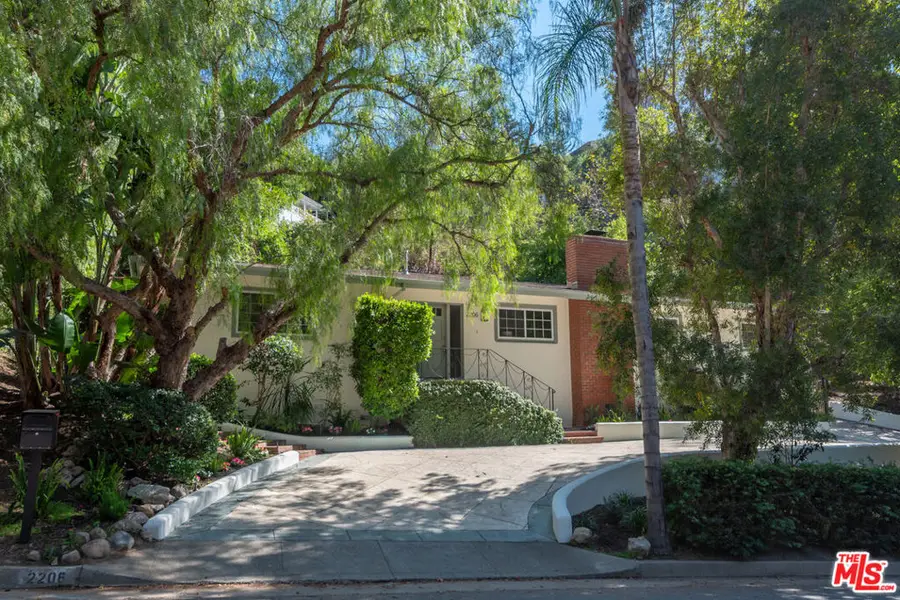 2206 Outpost Drive, Los Angeles, CA 90068 - Image #3