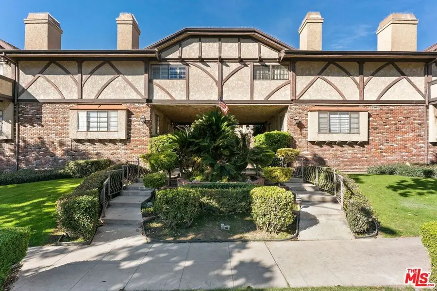 645 E Magnolia Boulevard #F, Burbank, CA 91501 - Image #2
