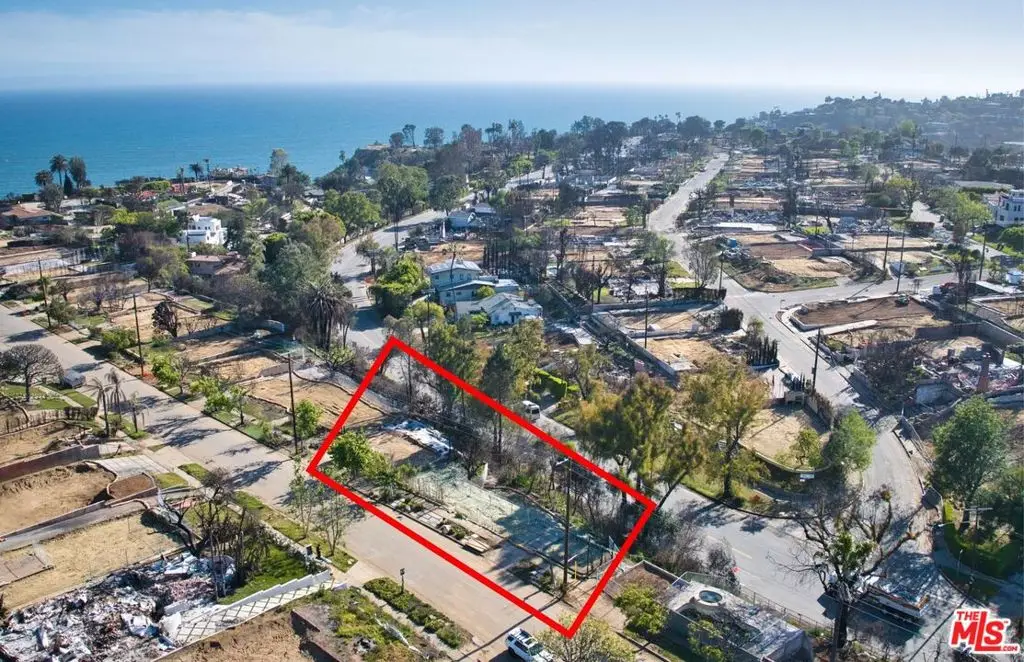 535 N Las Casas Avenue, Pacific Palisades, CA 90272 - Image #1