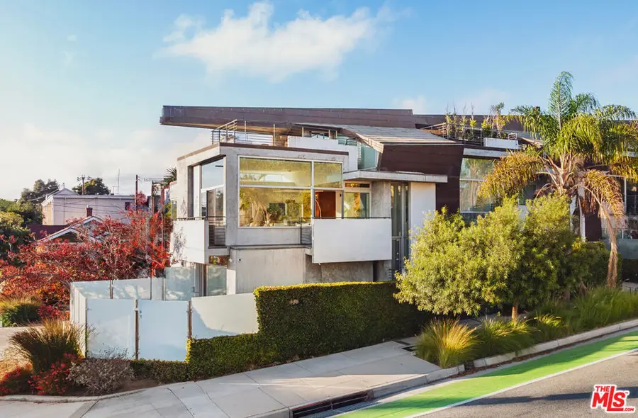 235 Ocean Park Boulevard #1, Santa Monica, CA 90405 - #2