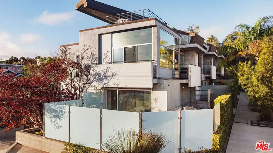 235 Ocean Park Boulevard #1, Santa Monica, CA 90405 - #3