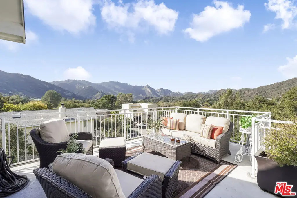 25603 Monte Nido Drive, Calabasas, CA 91302 - Image #1