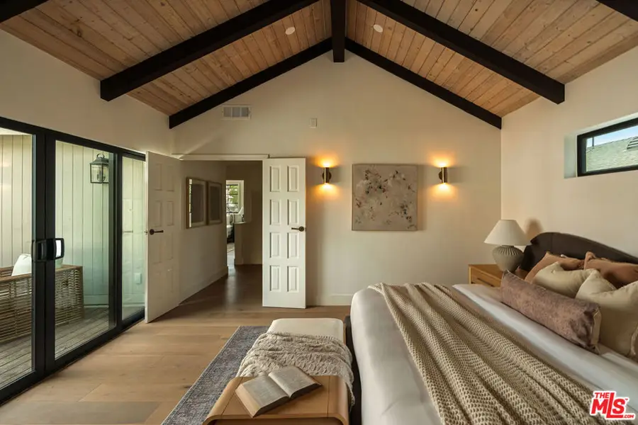 851 Dickson Street, Marina Del Rey, CA 90292 - #2