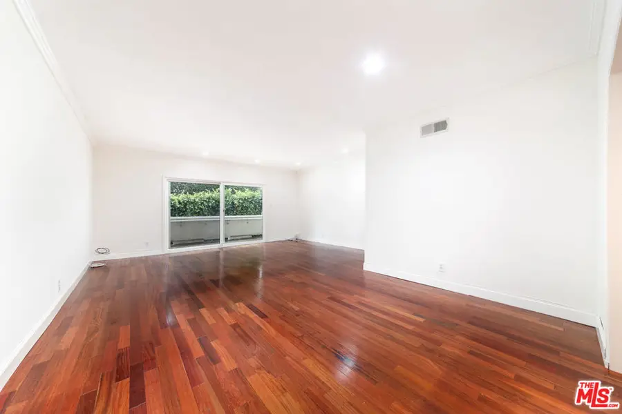 1228 N La Cienega Boulevard #102, West Hollywood, CA 90069 - Image #2