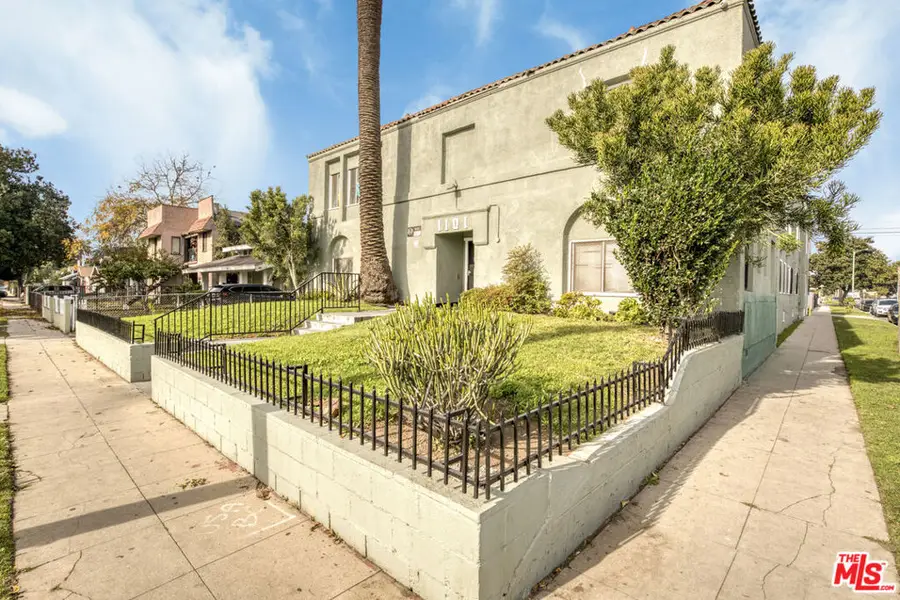 1101 W 45th Street, Los Angeles, CA 90037 - Image #2