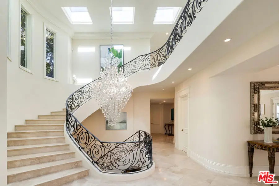 1350 Benedict Canyon Drive, Beverly Hills, CA 90210 - Image #3