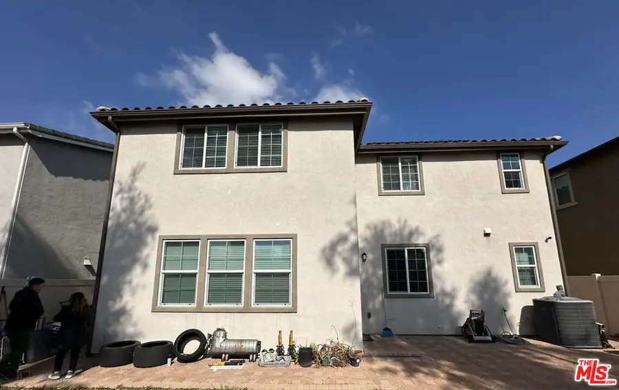 16080 Columbus Lane, North Hills, CA 91343 - Image #2