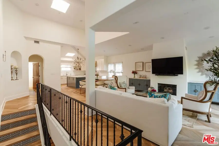 1619 Artesia Boulevard #A, Manhattan Beach, CA 90266 - Image #3