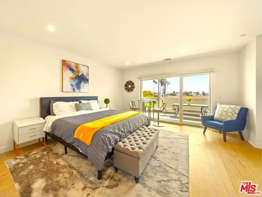 497 N St Andrews Place, Los Angeles, CA 90004 - #2